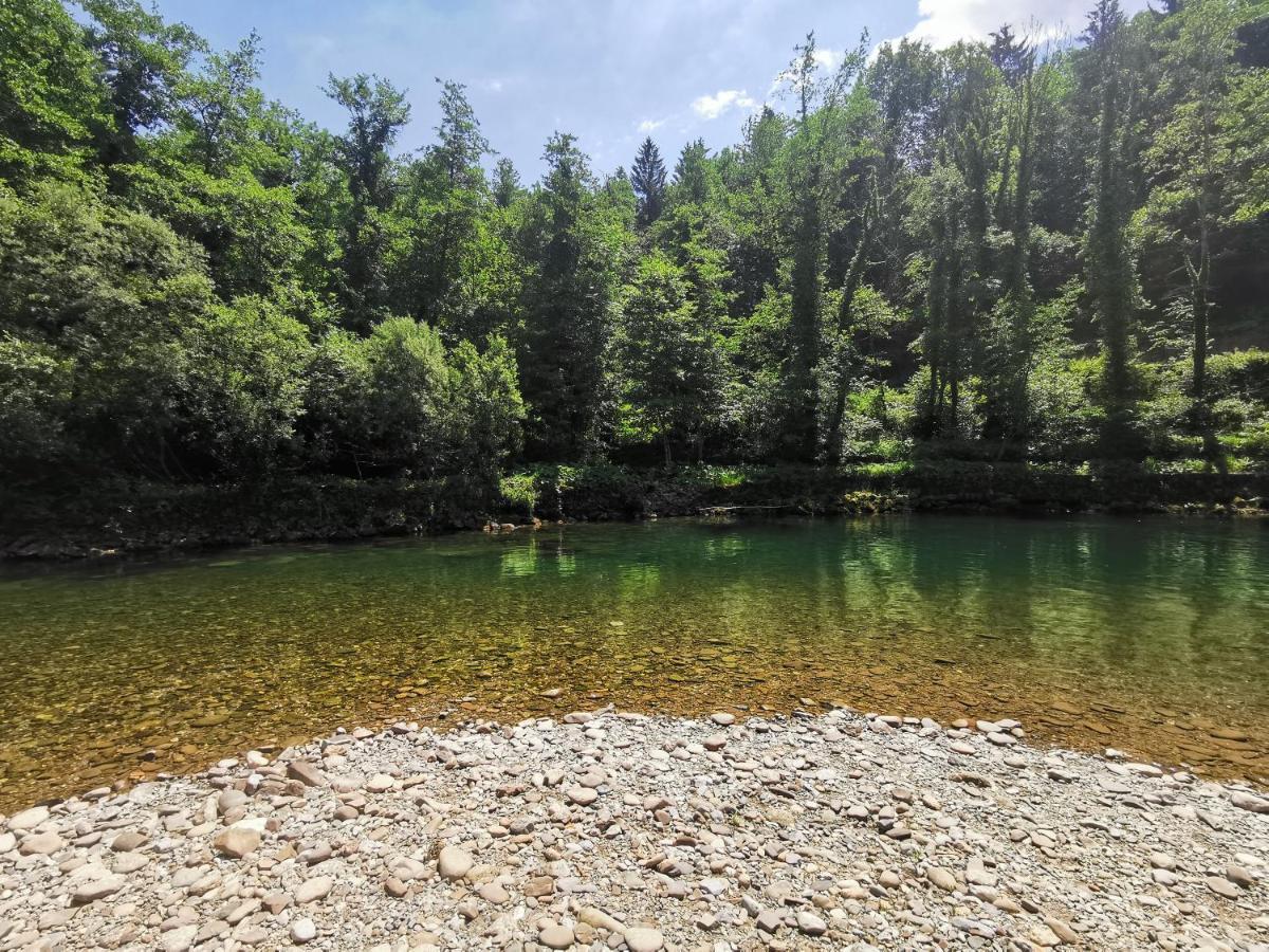 Vila Rozi, Osilnica - Vacation House Pr' Vili Rozi Buitenkant foto